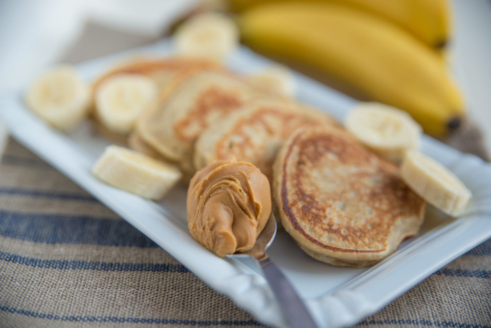 Banana Pancakes with peanut butter